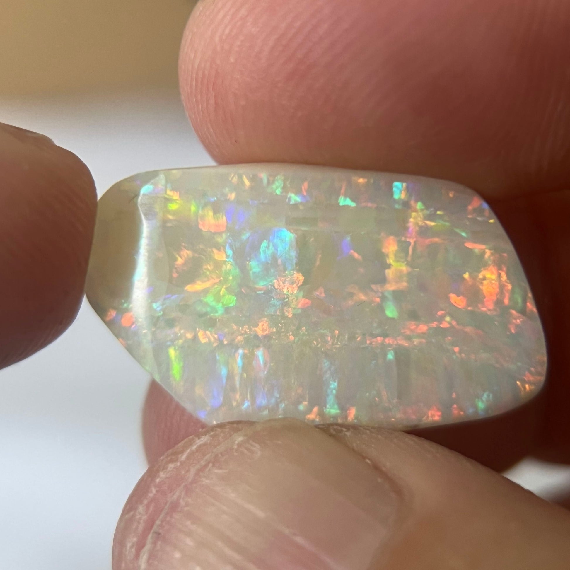 Wonderful vertical mulga gem quality stone. This will make a fantastic piece of jewellery. Showing deep colours. Its perfect! From the mine of Craig Haxton in Lightning Ridge.