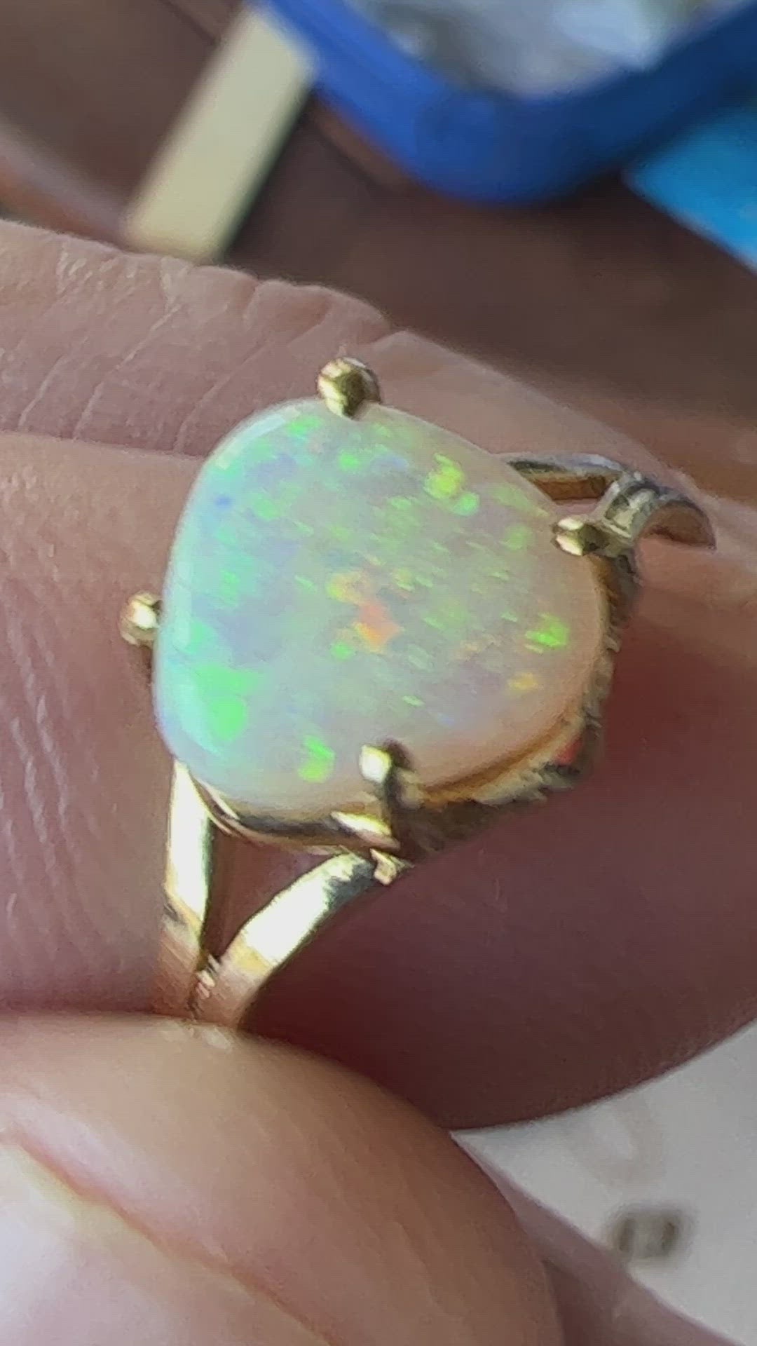 Great Coober Pedy Crystal opal set in 14ct gold ring. Nice shape and beautiful colours.