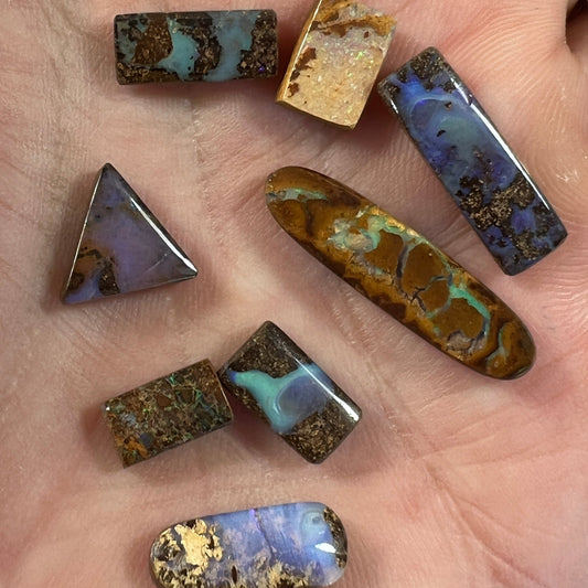 Nice group of Winton ring stones. Gorgeous colours and beautifully polished, ready to set.